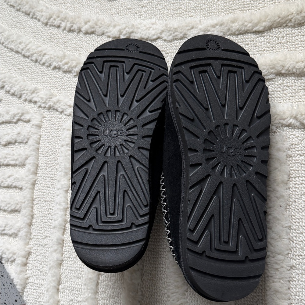 UGG Men’s Tasman Slippers - Picture 4 of 5